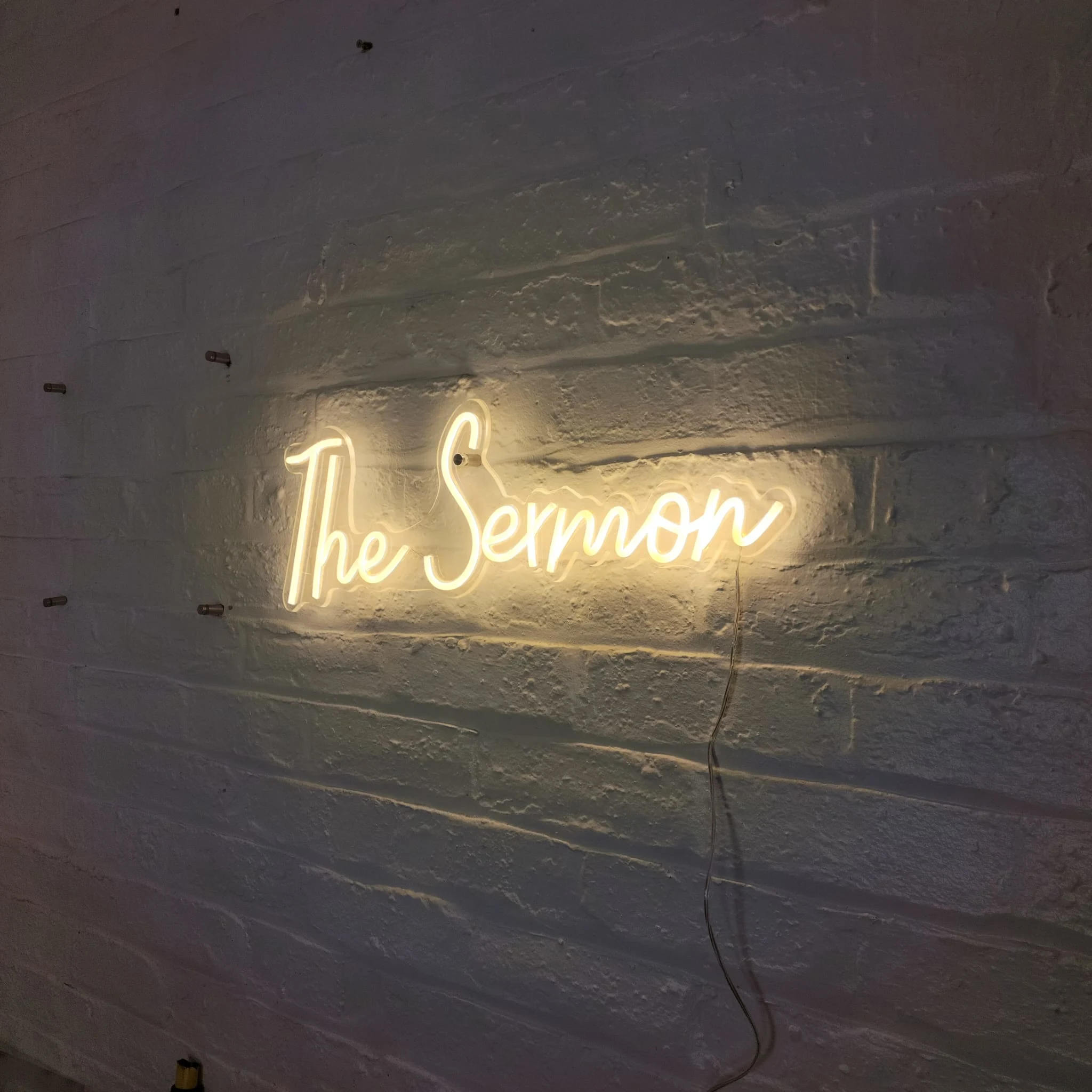 Personalised Name/Text Neon LED Sign with Shape - Best thing to Gift